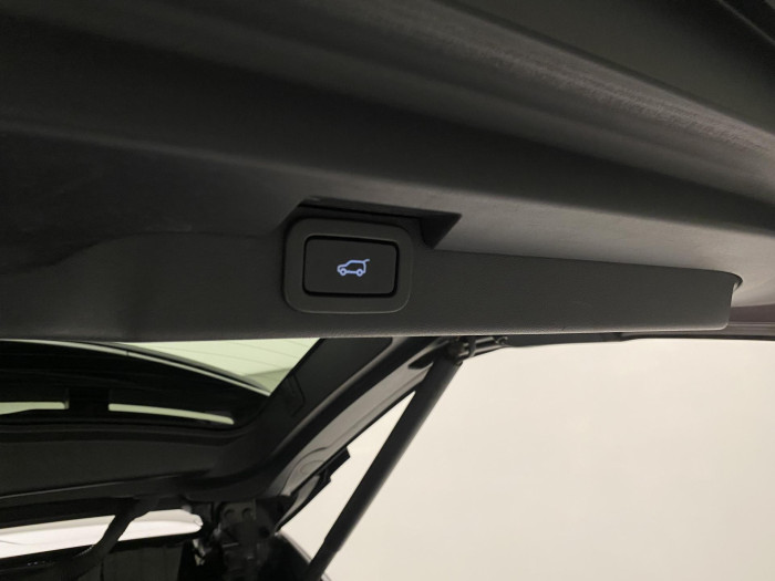 Land Rover Discovery 3.0 TD6 HSE AWD AUT 3.0 TD