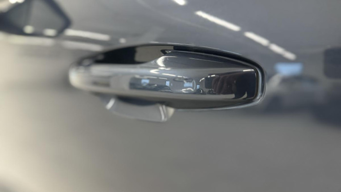 Volvo XC40 B4 MOMENTUM REZERVACE 2.0 Momentum