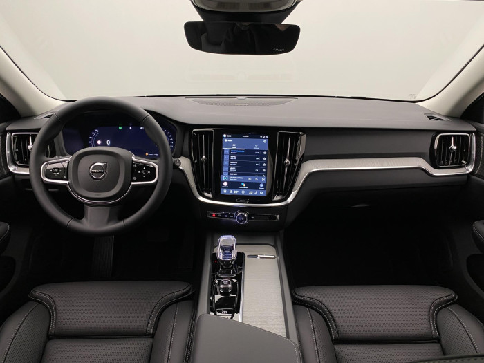 Volvo V60 B4 AUT DARK PLUS