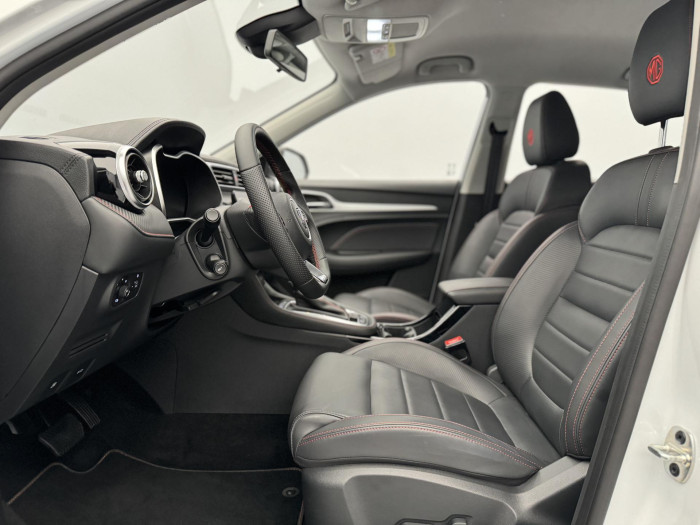 MG ZS 1.0T EXCLUSIVE AUT CZ 1.maj. 1.0 Exclusive