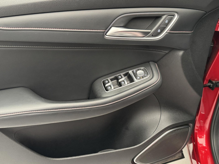 MG HS 1.5 TGI EXCITE AUT CZ 1.maj.