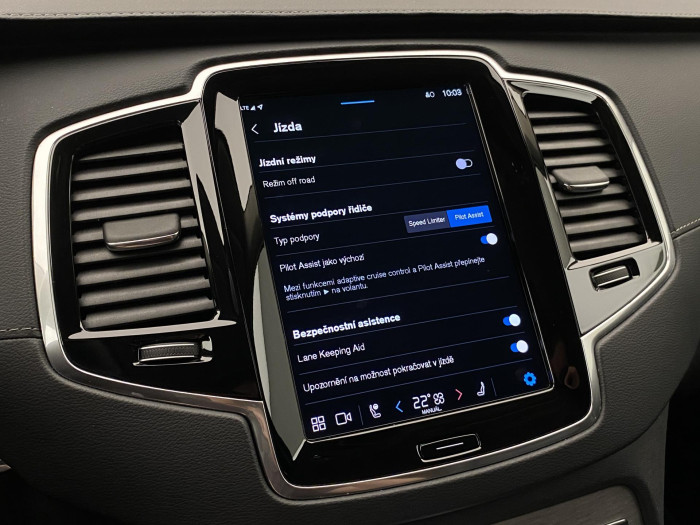 Volvo XC90 B5 AWD PLUS DARK AUT CZ 7míst