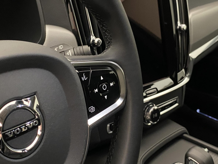 Volvo V90 CC B4 AWD PLUS AUT  REZERVACE
