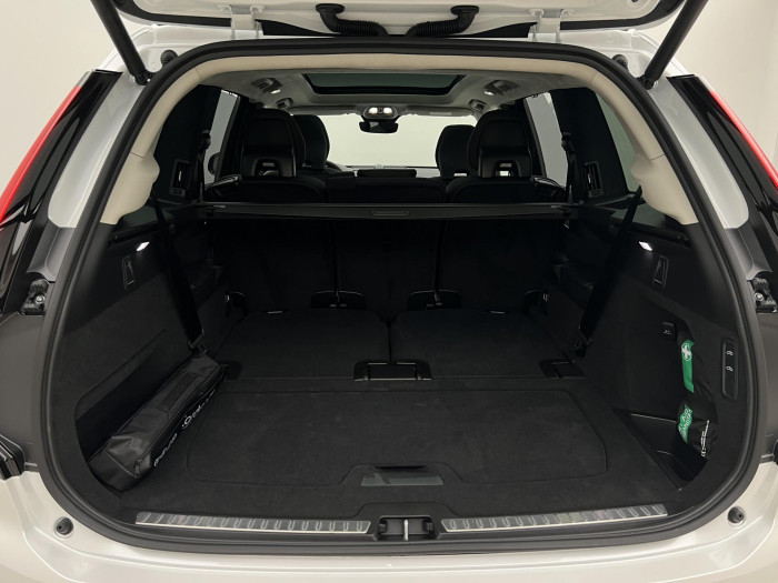 Volvo XC90 T8 AWD RECHARGE DARK ULTRA AUT