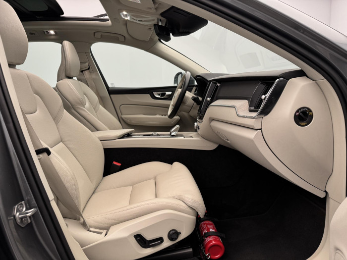 Volvo XC60 T6 AWD RECHARGE INSCRIPTION