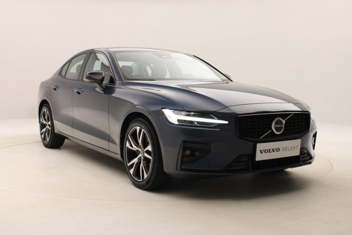 Volvo S60 B5 AWD ULTIMATE DARK AUT 1.maj
