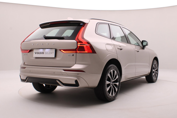 Volvo XC60 B5 AWD DARK PLUS AUT CZ