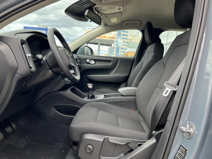 Volvo XC40 T2 ESSENTIAL CZ