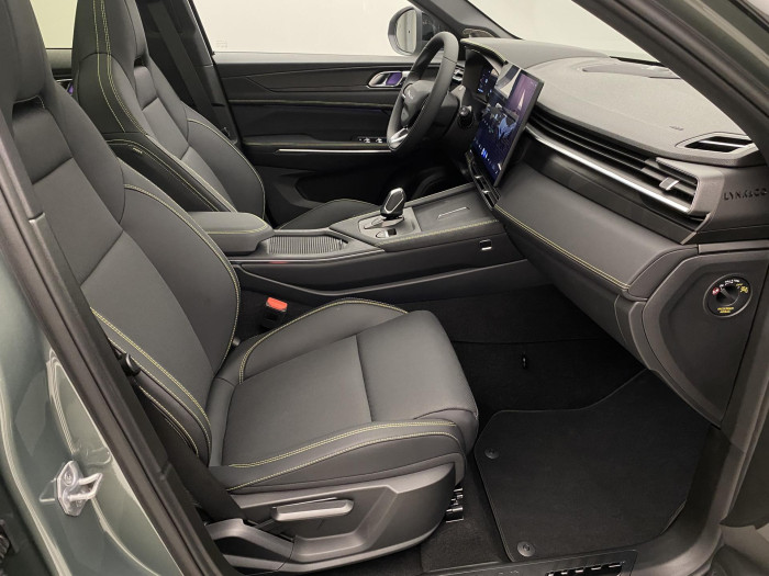 Lynk & Co 01 01 MORE PHEV