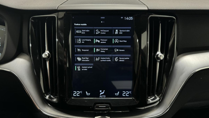 Volvo XC60 D4 AWD MOMENTUM REZERVACE 2.0 d Momentum