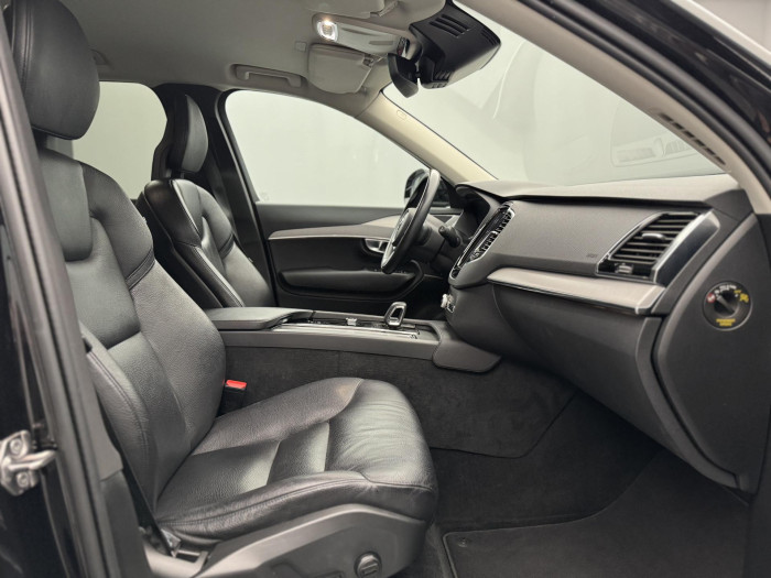 Volvo XC90 B5 AWD MOMENTUM PRO CZ 7M 2.0 Momentum