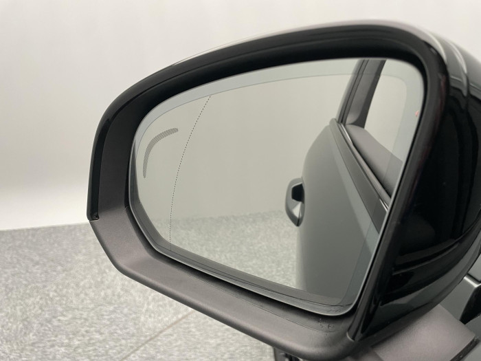 Volvo XC40 B3 AUT DARK ULTRA