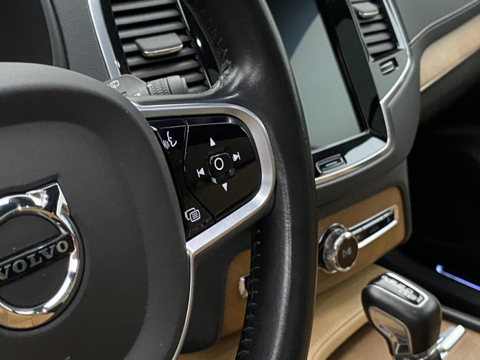 Volvo XC90 D5 AWD INSCRIPTION CZ 1. maj 2.0 d