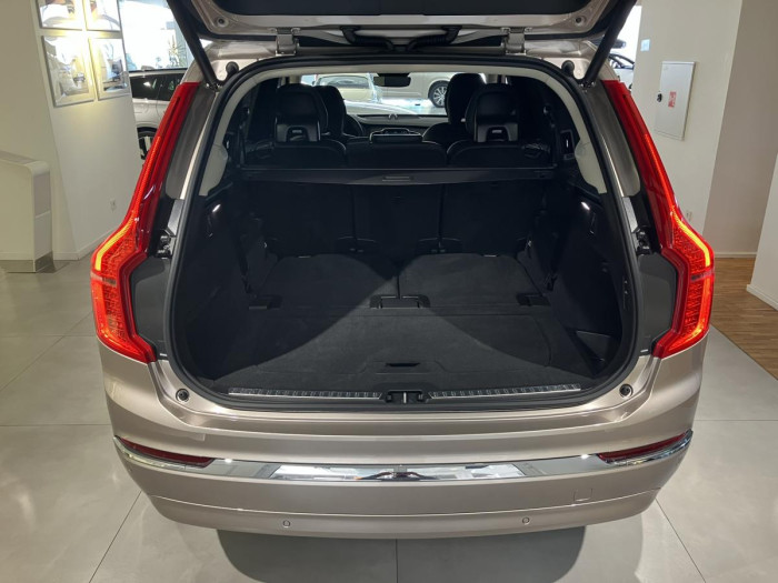 Volvo XC90 T8 AWD AUT  ULTRA 7-míst