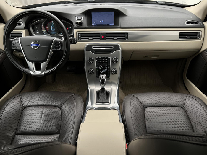 Volvo XC70 D4 SUMMUM AUT CZ 2.0 d Summum