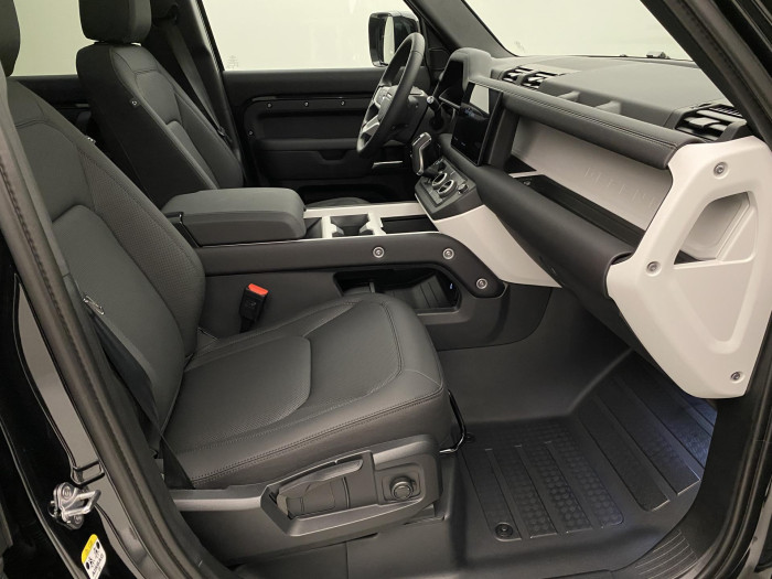 Land Rover Defender 110 D200 S AWD AUT 3.0 d