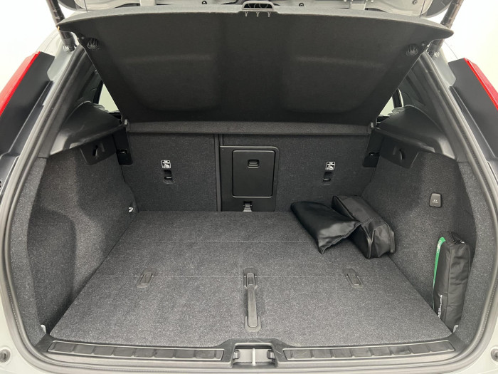 Volvo XC40 B4 CORE AUT 1.maj.
