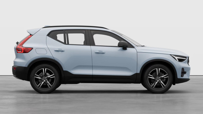 Volvo XC40 B3 AUT DARK PLUS