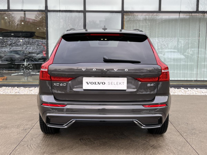Volvo XC60 B4 AWD DARKPLUS Aut 1.maj.