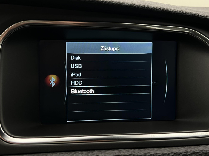 Volvo V40 D4 MOMENTUM AUT 2.0 d Momentum