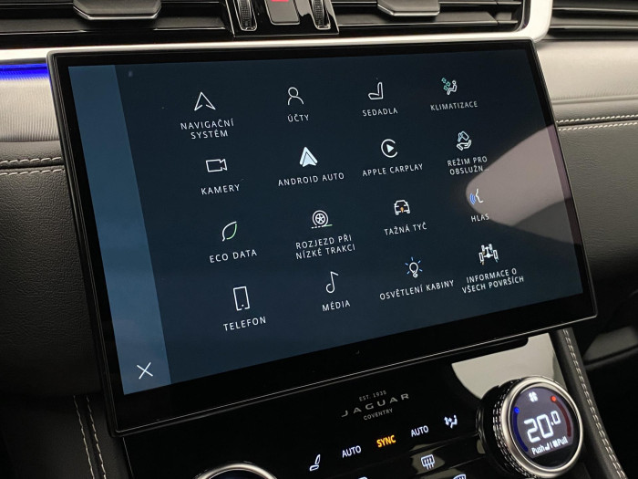 Jaguar F-Pace D200 AWD R-DYNAMIC  REZERVACE 2.0 d Dynamic