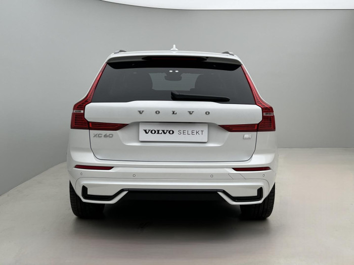 Volvo XC60 T8 AWD RECHARGE DARK ULTIMATE