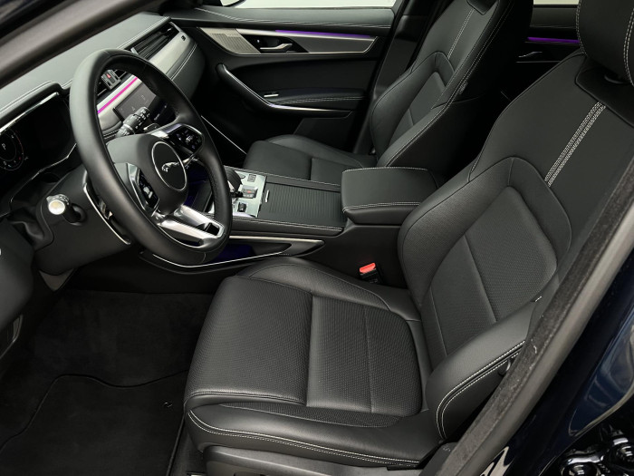 Jaguar F-Pace D300 AWD R-DYNAMIC SE AUT 3.0 d Dynamic SE