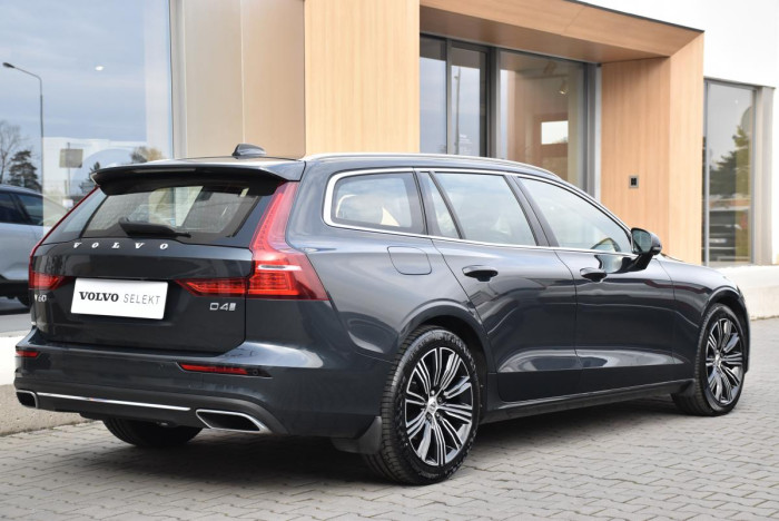 Volvo V60 D4 INSCRIPTION AUT REZERVACE 2.0 d