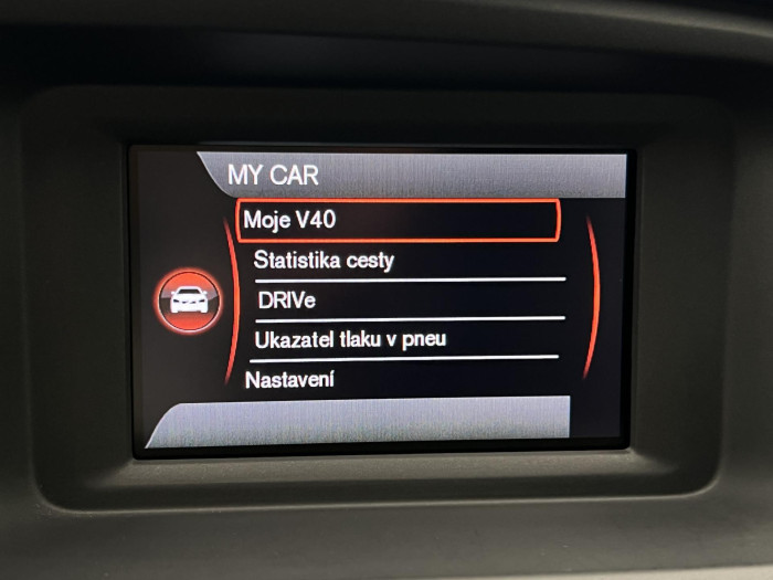 Volvo V40 T2 MOMENTUM AUT CZ 1.5 Momentum