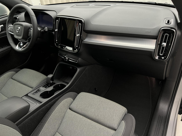 Volvo XC40 B4 CORE AUT 1.maj.
