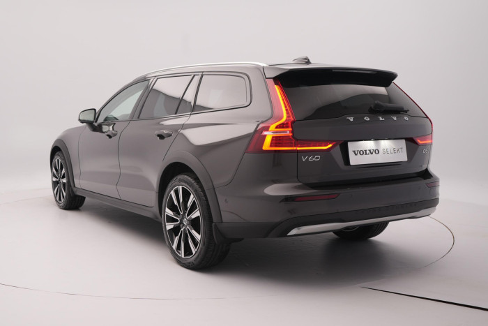 Volvo V60 CC B5 AWD PLUS AUT 1.maj.