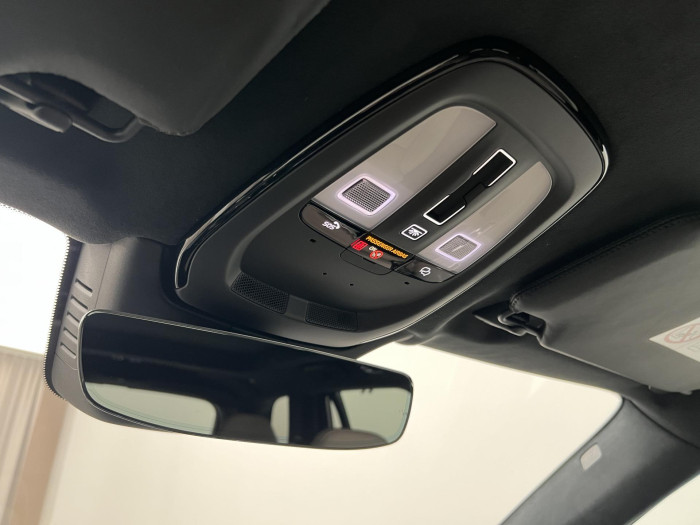 Volvo XC90 T8 AWD RECHARGE ULTRA DARK CZ