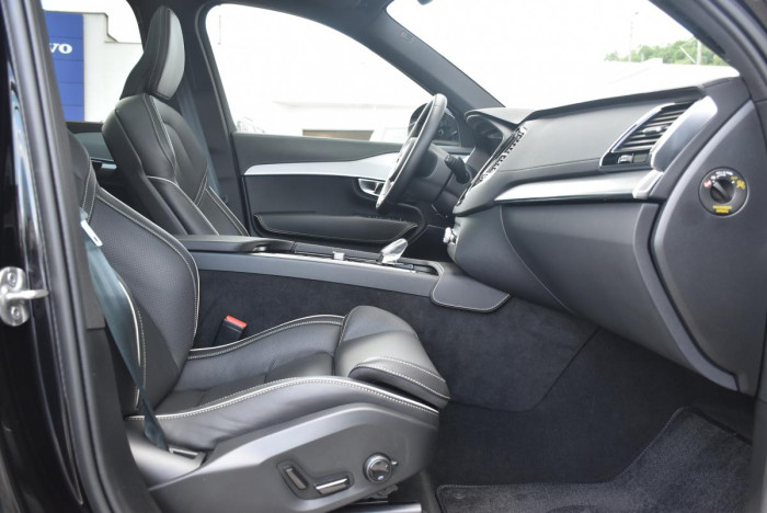 Volvo XC90 B5 AWD PLUS BRIGHT PANORAMA