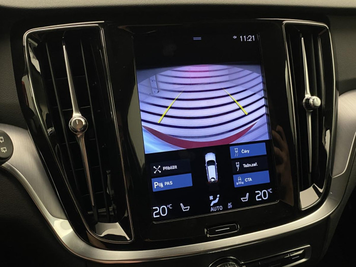 Volvo V60 T6 AWD RECHARGE REZERVACE