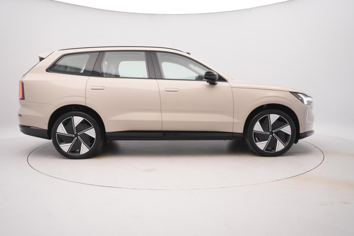 Volvo EX90 PURE ELECTRIC TWIN ULTRA 7míst