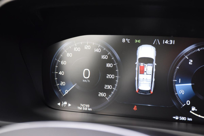 Volvo V90 CC D4 AWD ADVANCED REZERVACE 2.0 d CC CC