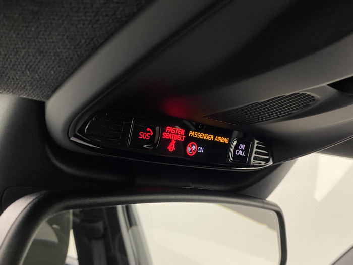 Volvo XC40 D4 AWD R-DESIGN AUT 2.0 d