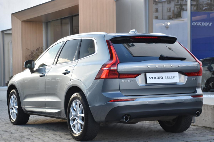 Volvo XC60 T5 AWD MOMENTUM AUT 1.maj. 2.0 Momentum