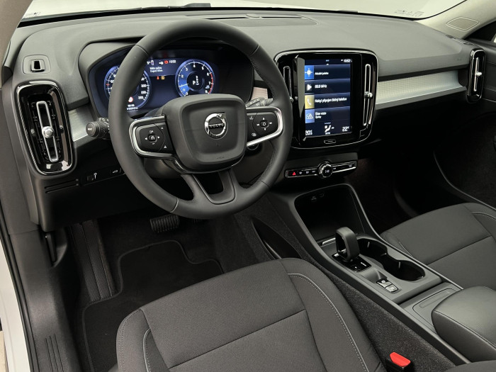 Volvo XC40 T2 MOMENTUM AUT 1.maj. 1.5 Momentum