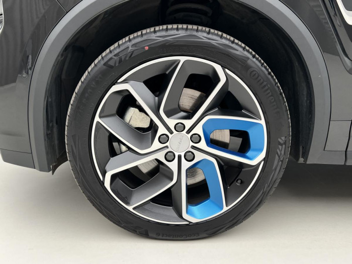 Lynk & Co 01 PHEV DCT 1.maj.