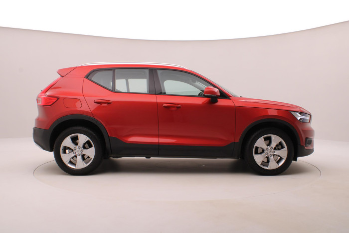 Volvo XC40 T4 MOMENTUM AUT CZ 2.0 Momentum