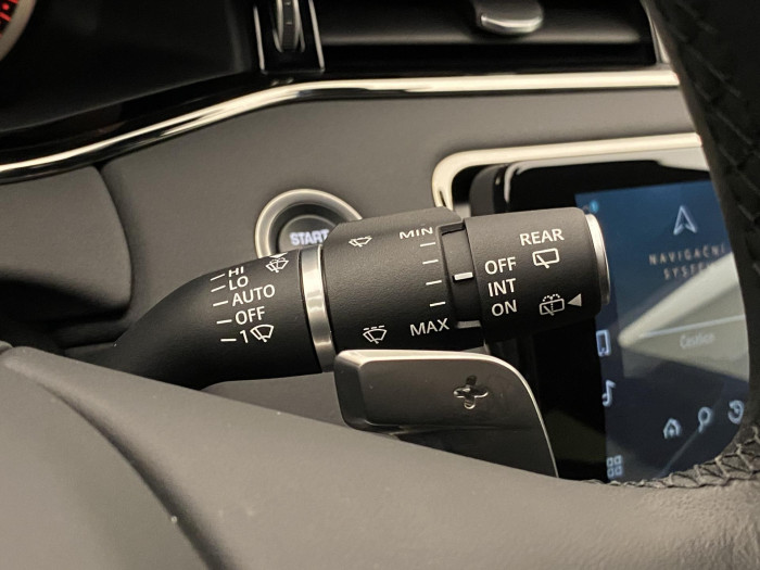 Land Rover Range Rover Evoque P200 SE AWD AUT REZERVACE 2.0 SE