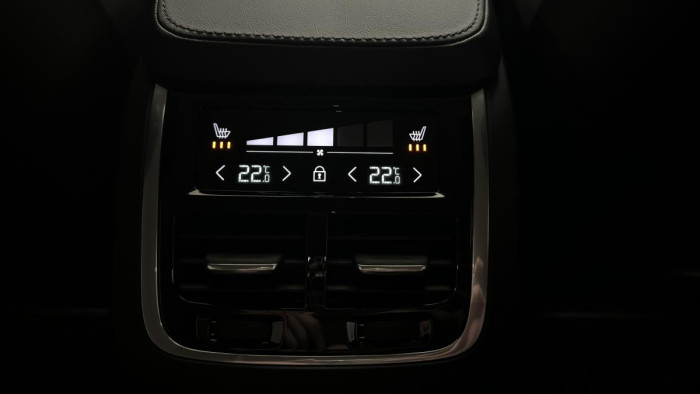 Volvo V90 CROSS COUNTRY B4 AWD REZERVACE