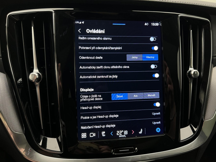 Volvo V60 B4 ULTIMATE DARK AUT 1.maj.