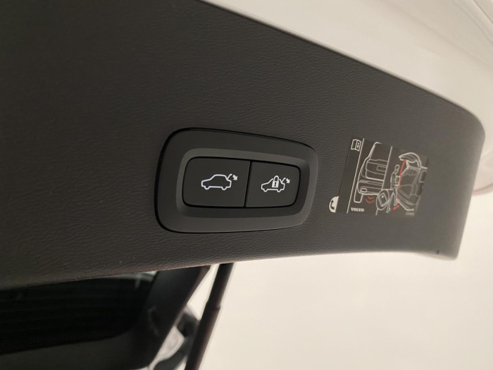 Volvo XC40 D3 AWD INSCRIPTION REZERVACE 2.0 d