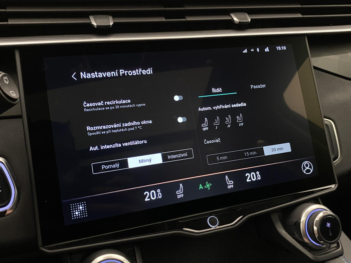 Lynk & Co 01 HEV DCT AUT 1.maj