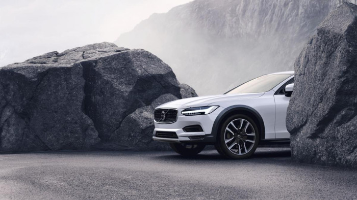 Volvo V90 B4 AWD AUT CROSS COUNTRY PLUS 2.0 Plus