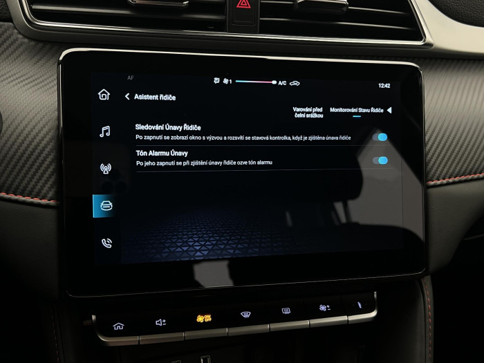 MG ZS 1.5 ESSENTIAL PLUS CZ 1.maj.