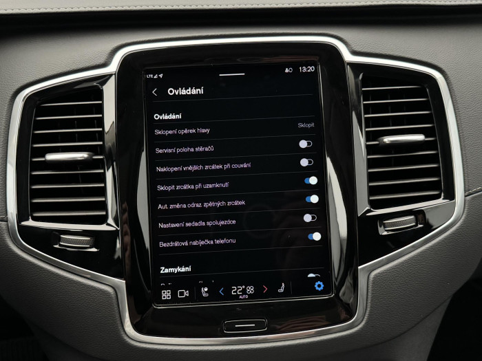 Volvo XC90 T8 AWD RECHARGE ULTIMATE DARK