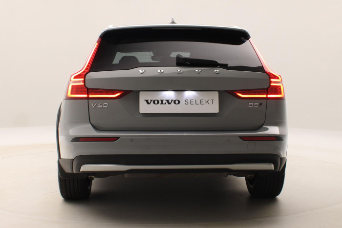 Volvo V60 CC B5 AWD PLUS AUT 1.maj.